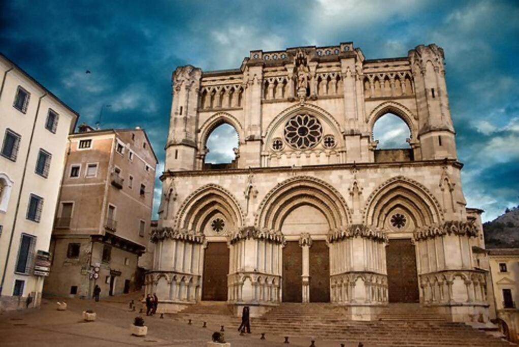 Luxury Danna Plaza Mayor Cuenca  Exterior photo